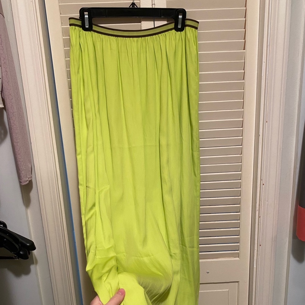 ❗️SOLD❗️Old Navy Maxi Skirt